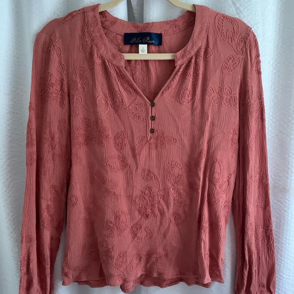 Francesca’s long sleeve top - Picture 1 of 2